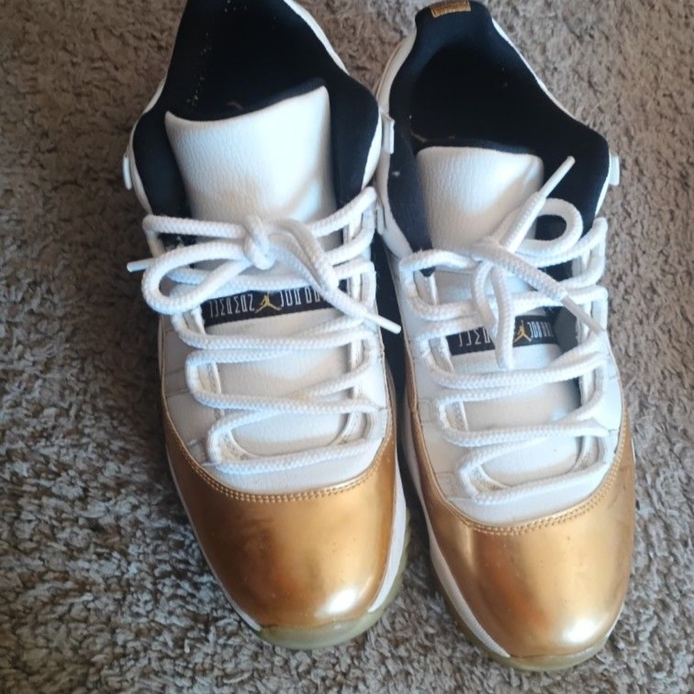 Jordan 11 Low - Picture 1 of 1